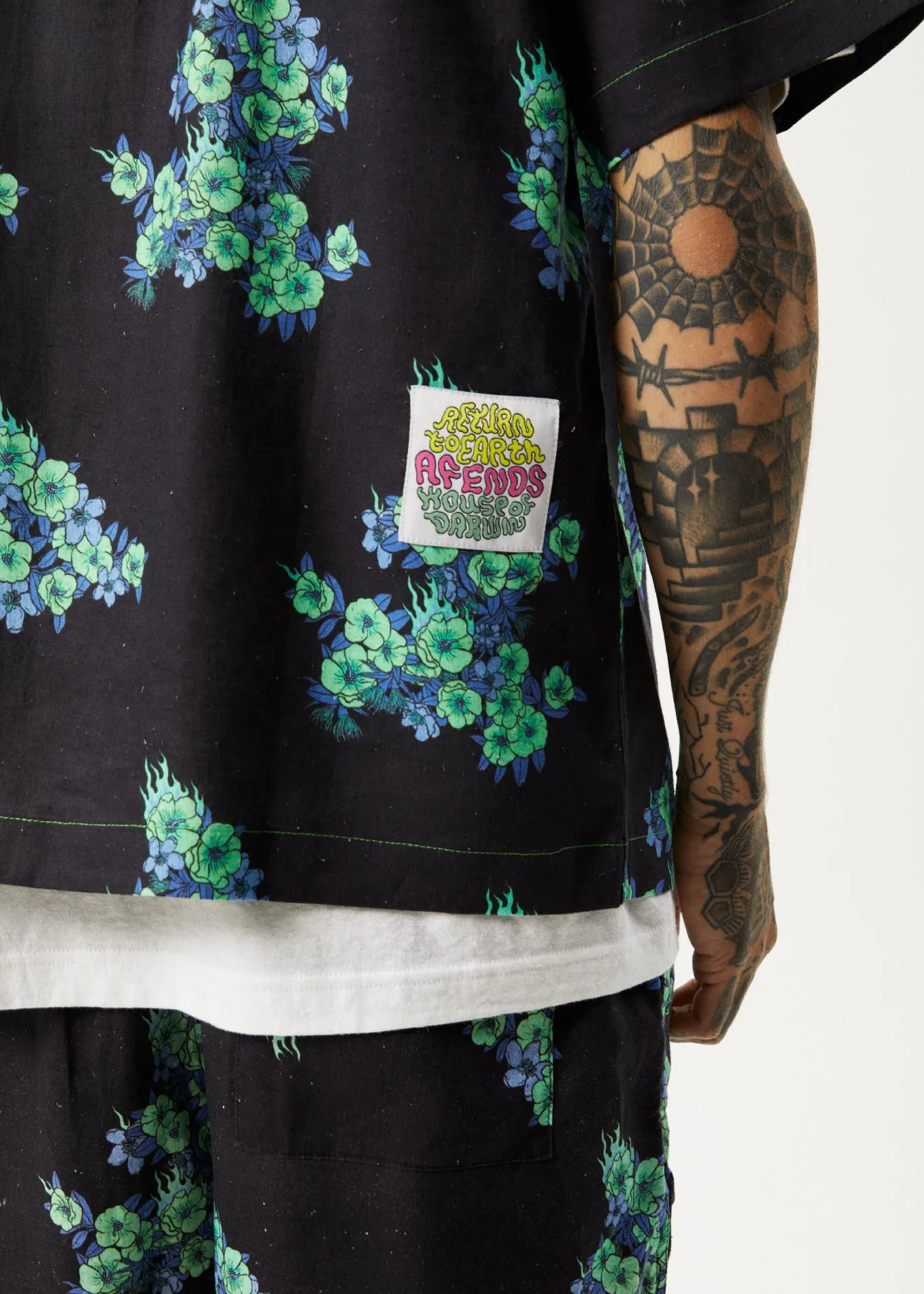AFENDS Unisex House Of Darwin - Unisex Cuban Short Sleeve Shirt - Charcoal Floral