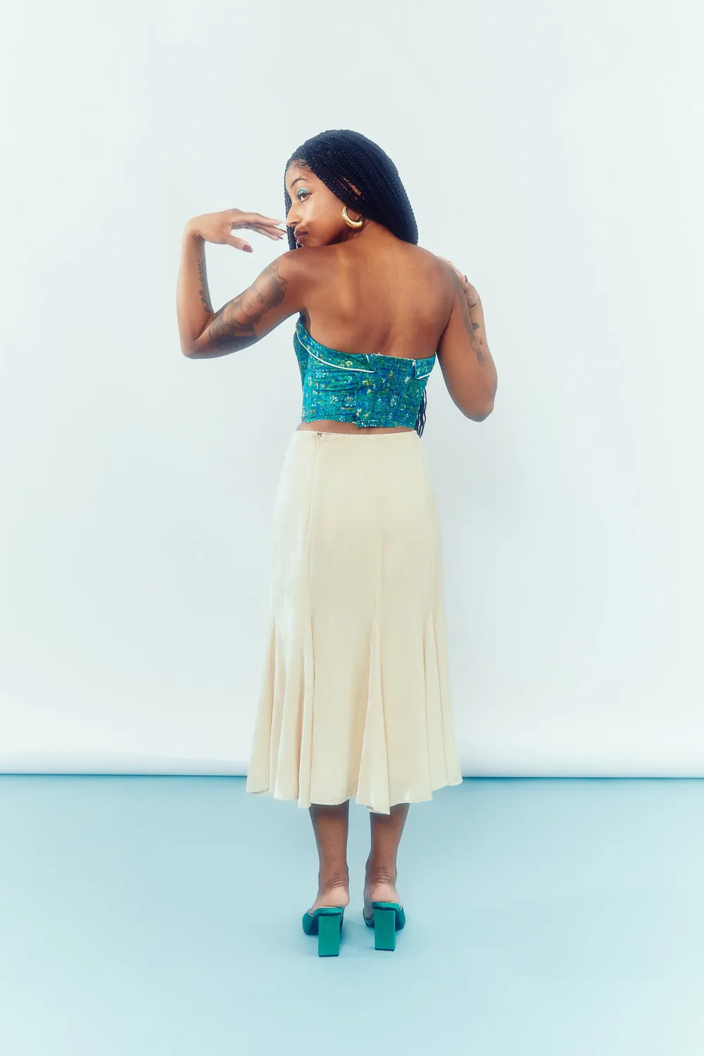 Cream Crushed Velvet Fluted Skirt / Size 4-6