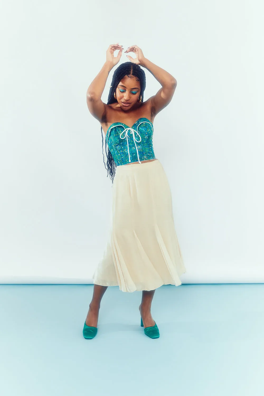 Cream Crushed Velvet Fluted Skirt / Size 4-6