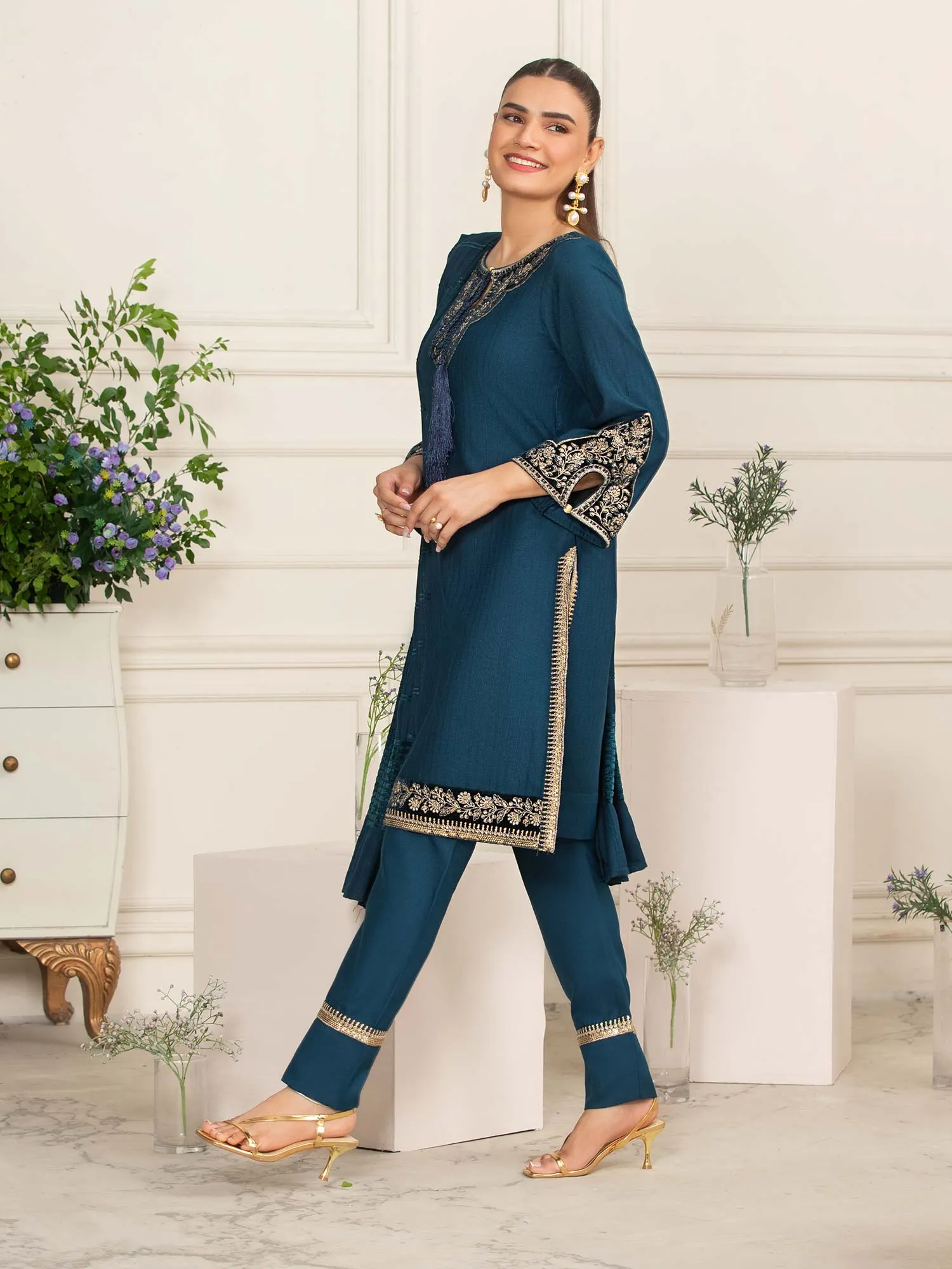 Heera's Teal Embroidered Linen Suit with Pashmina Shawl