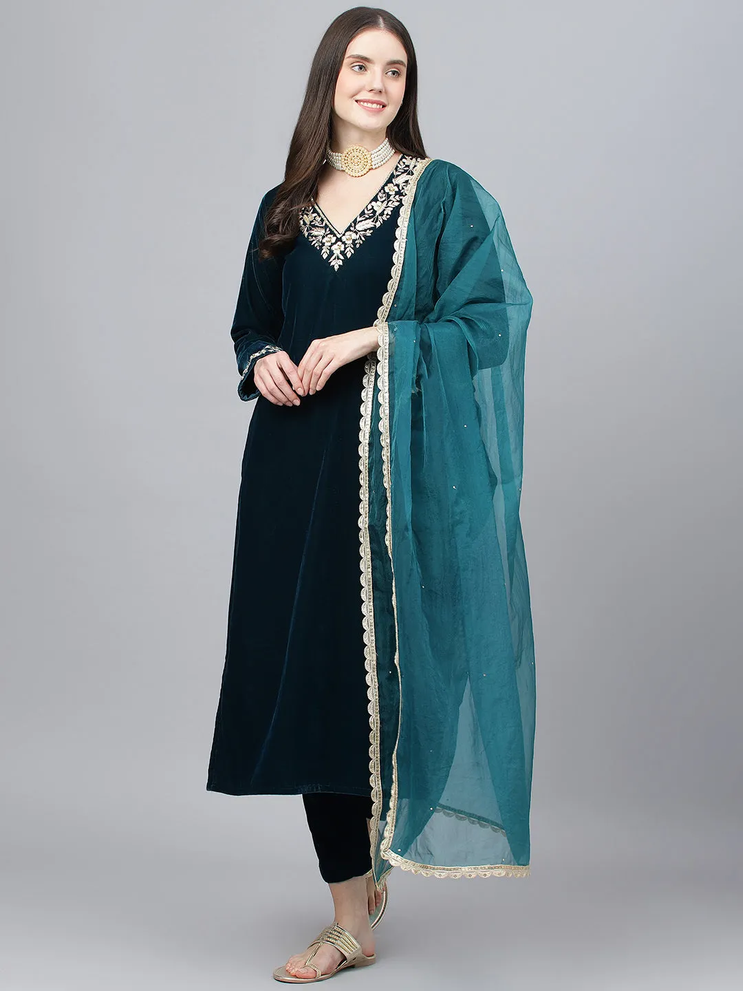Women Teal Green Valvet Hand Work Kurta Pant With Organza Dupatta Set